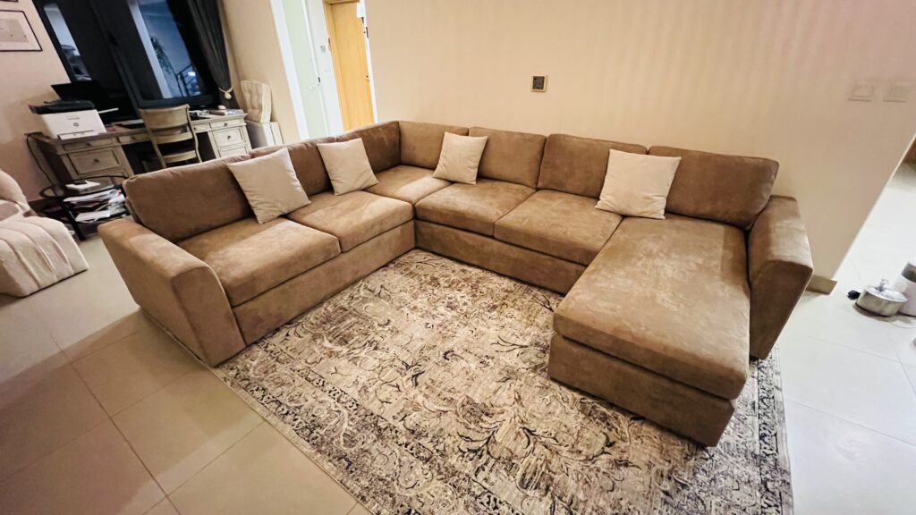 تفصيل كنب حرف Lمع الأريكة