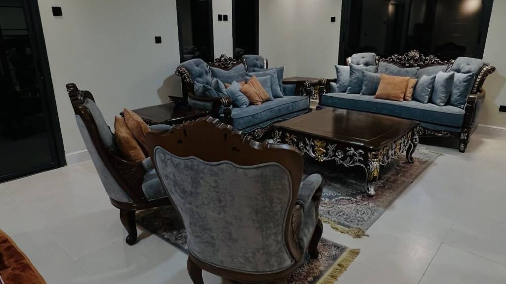 Instagram post from modern_curtain4. This post is in position 14.